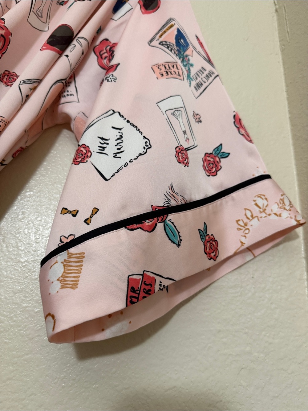 Kate Spade Silky Polyester Charmuse Pink Printed Wrap Robe. Luxe Luxury Size M - Picture 3 of 15